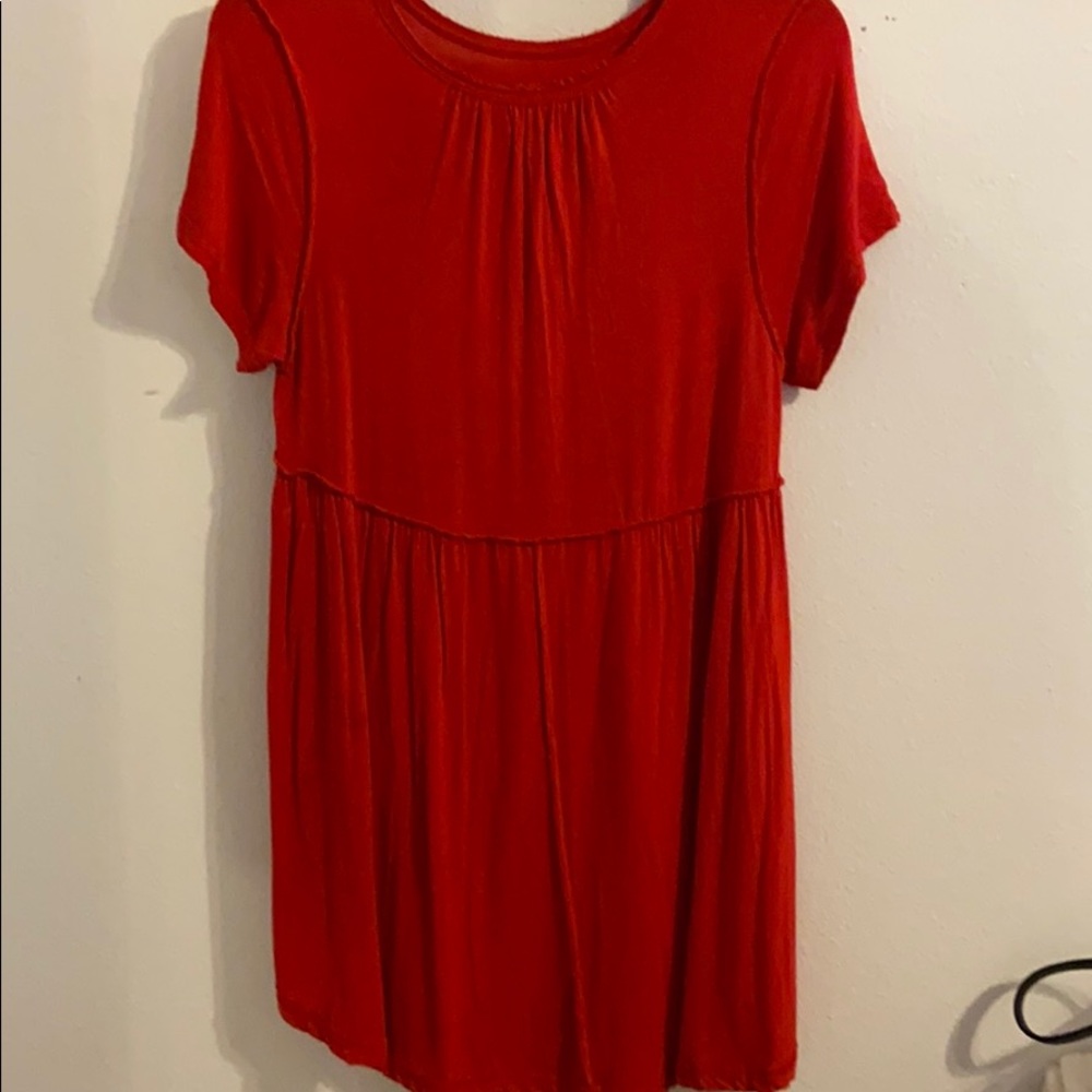 Red Top - Picture 2 of 2
